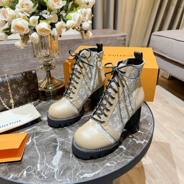 Louis Vuitton Women's Star Trail Ankle Boot Beige For Women LV