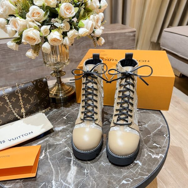 Louis Vuitton Women's Star Trail Ankle Boot Beige For Women LV