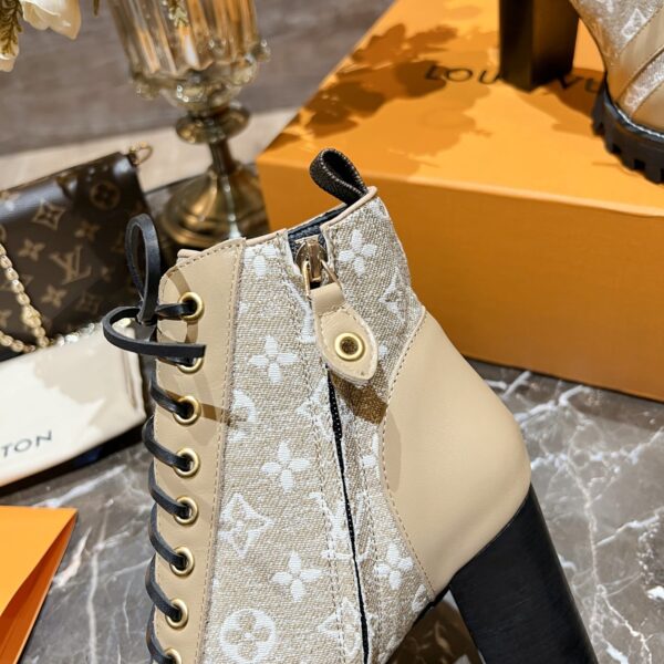 Louis Vuitton Women's Star Trail Ankle Boot Beige For Women LV