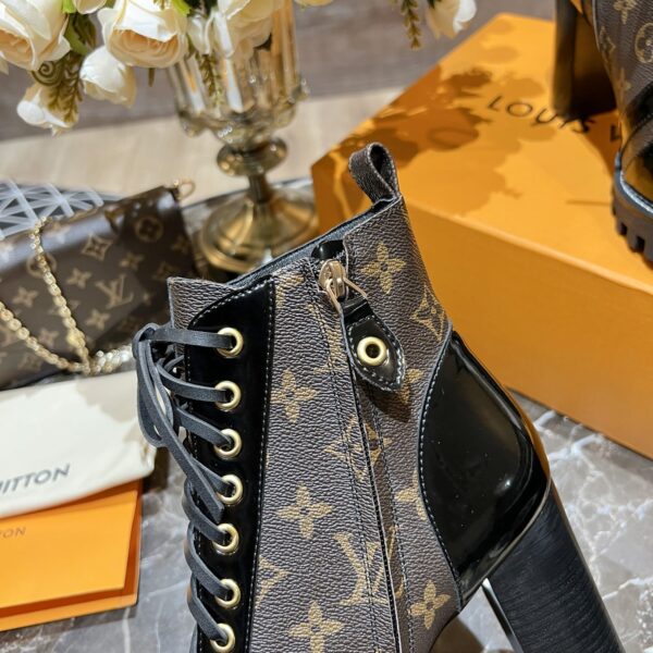 Louis Vuitton Women's Star Trail Ankle Boot Brown For Women LV