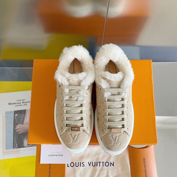 Louis Vuitton Women's Time Out Sneaker Beige For Women LV