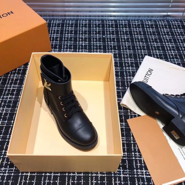Louis Vuitton Wonderland Flat Ranger Calfskin Leather Fall/Winter Collection Black