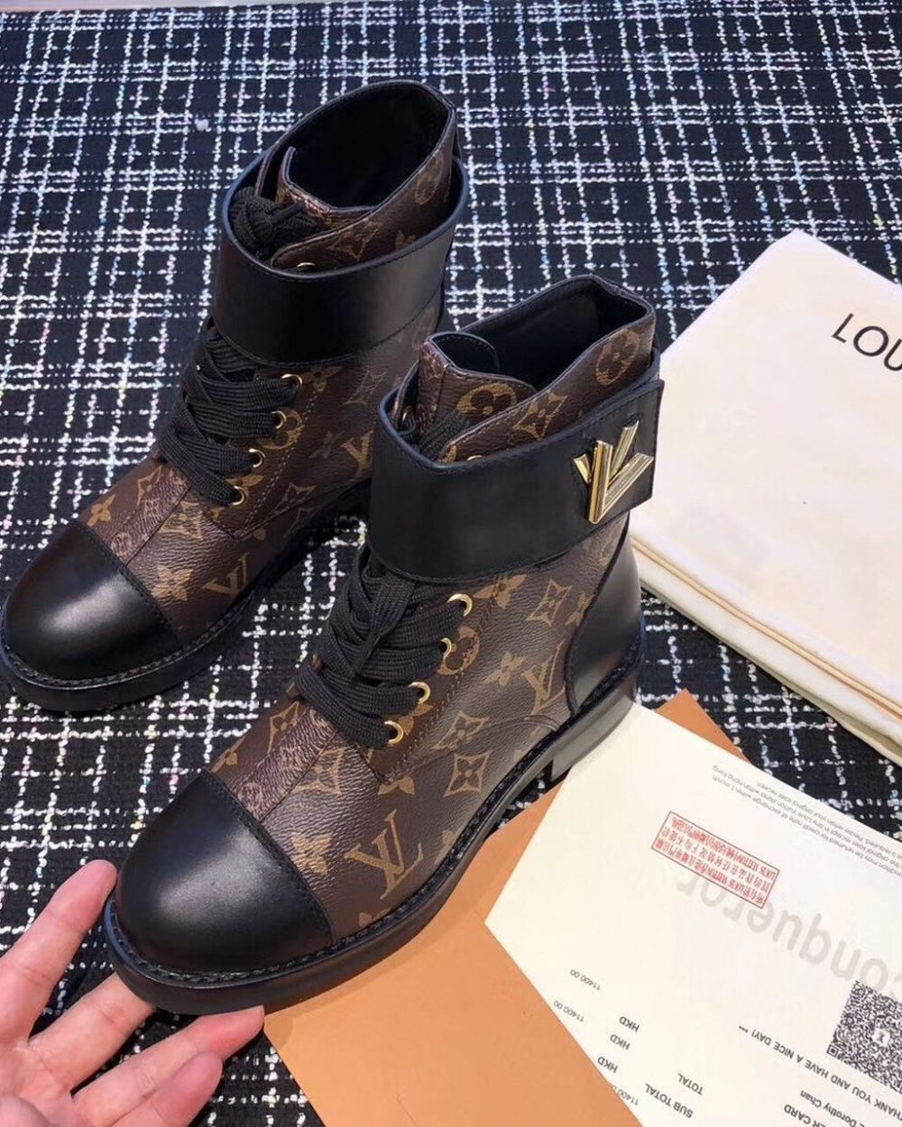 Louis Vuitton Wonderland Flat Ranger Monogram Canvas/Calfskin Leather Fall/Winter Collection Black/Brown