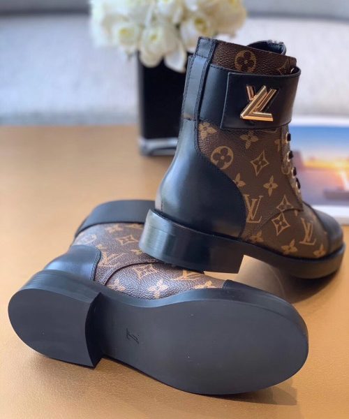 Louis Vuitton Wonderland Flat Ranger Patent Monogram Material Black/Brown For Women LV 1A2Q3N