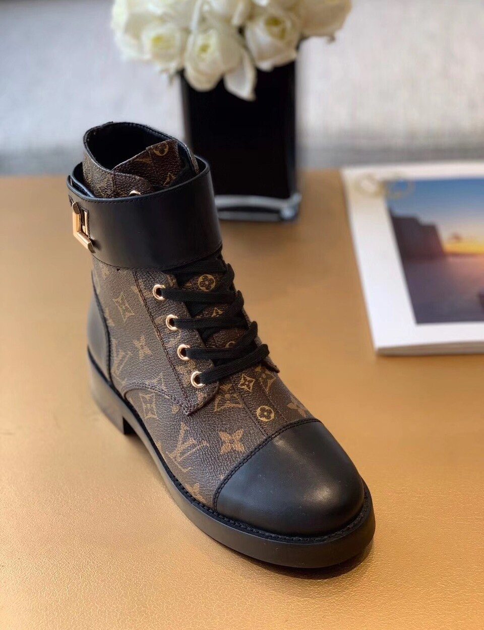 Louis Vuitton Wonderland Flat Ranger Patent Monogram Material Black/Brown For Women LV 1A2Q3N