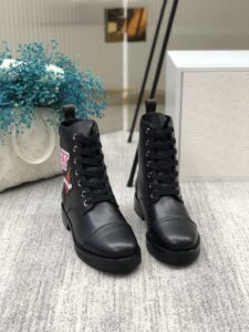 Louis Vuitton Wonderland Ranger Black For Women LV