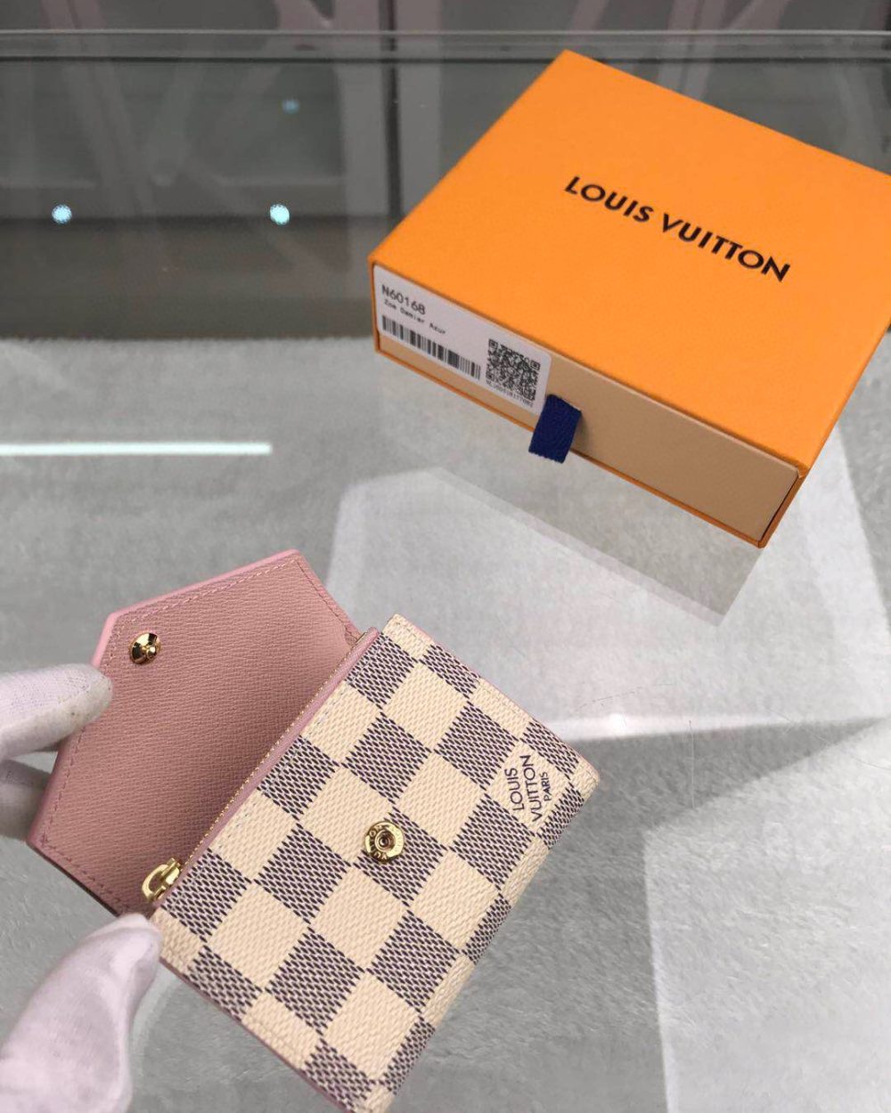 1:1 Replica Louis Vuitton Zóe Wallet Combines Damier Azur Canvas Rose Ballerine Pink For Women, Women's Wallet 10cm LV N60168