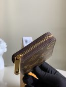 1:1 Replica Louis Vuitton Zippy Coin Purse In Monogram Canvas For Women, Women's Wallet 11cm LV M60067