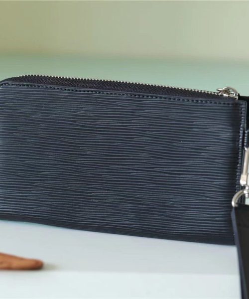 1:1 Replica Louis Vuitton Zippy Dragonne Epi Black For Women, Women's Wallets 4.3in/11cm LV M81325