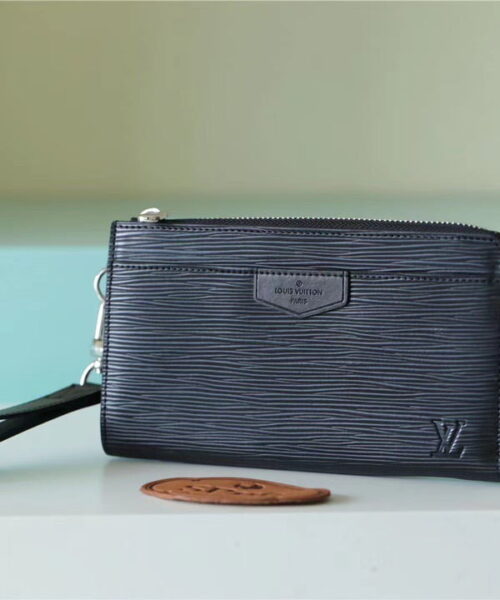 Louis Vuitton Zippy Dragonne Epi Black For Women, Women's Wallets 4.3in/11cm LV M81325
