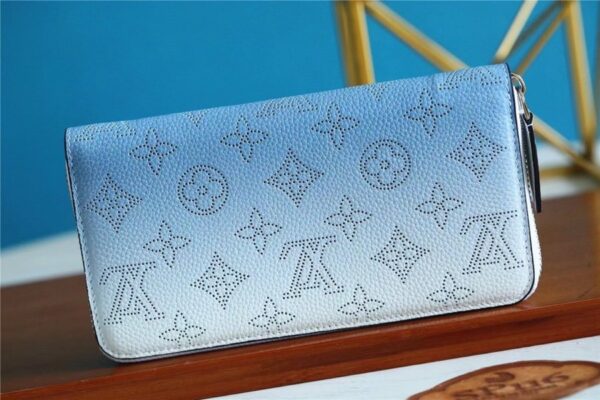 Louis Vuitton Zippy Wallet Mahina Gradient Blue For Women, Women's Wallets 7.7in/19.5cm LV M80494 