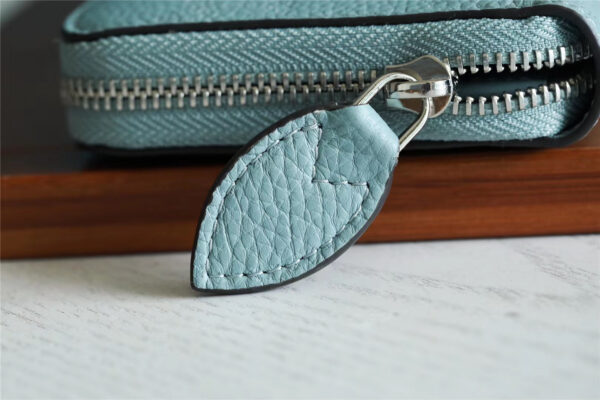 Louis Vuitton Zippy Wallet Monogram Bleu Nuage Blue/ Soft Beige For Women, Women's Wallets 7.9in/19.5cm LV M81053