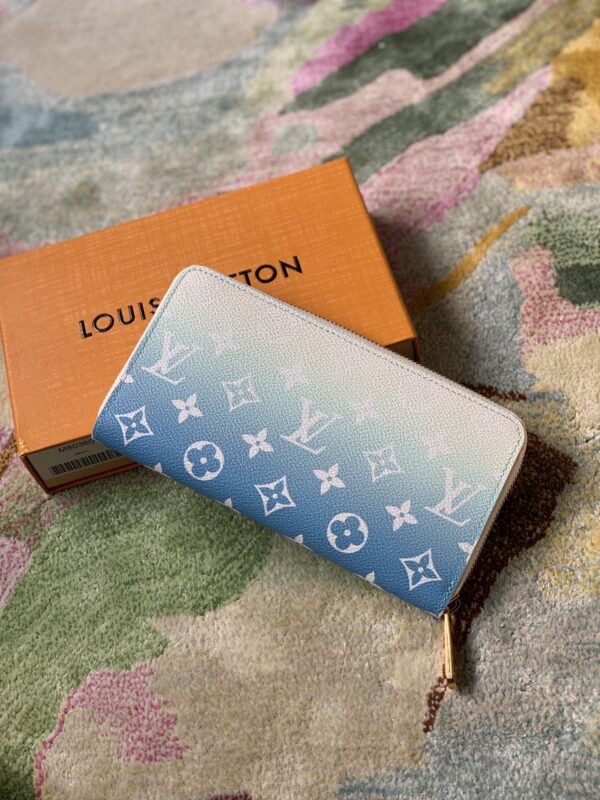 Louis Vuitton Zippy Wallet Monogram Canvas For Women, Women's Wallet 7.7in/19.5cm LV
