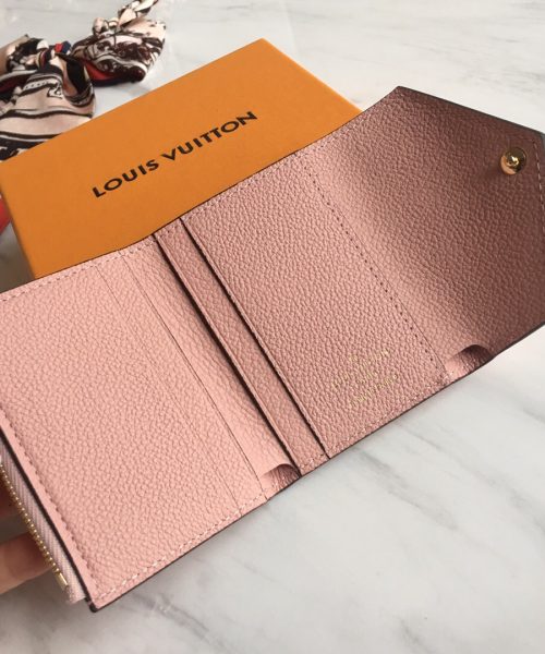 1:1 Replica Louis Vuitton Zoe Wallet Tourterelle Pink For Women, Women's Wallet 3.7in/9.5cm LV