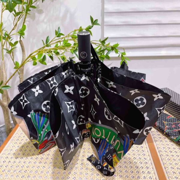 LV Monogram In the Middle Folding Umbrella Black
