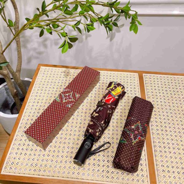 LV Monogram In the Middle Folding Umbrella Brown