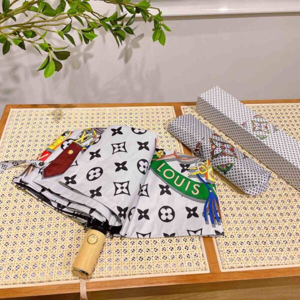 LV Monogram In the Middle Folding Umbrella White