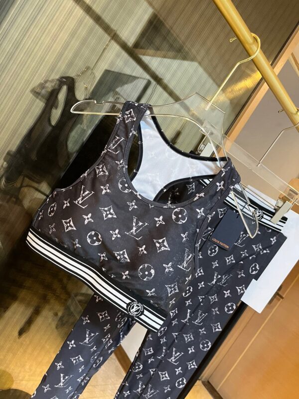 LV Vuitton Signature Sport Bra And Pants Black For Women