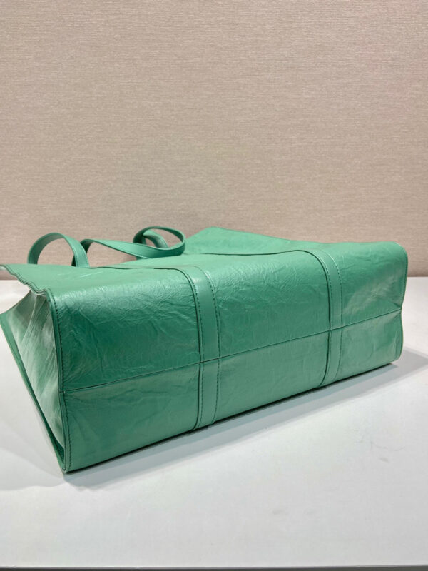 Medium Antiqued Nappa Tote Bag In Yellow/Green For Women 15.3 in/ 39cm