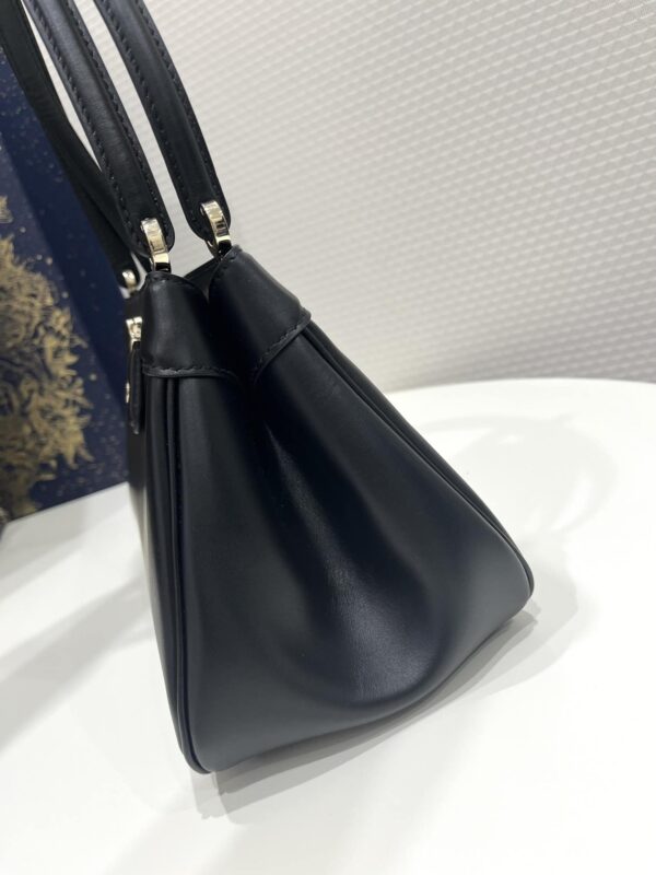 1:1 Replica Medium Dior Key Bag Black For Women 12in/30 cm M1843OBEQ_M900