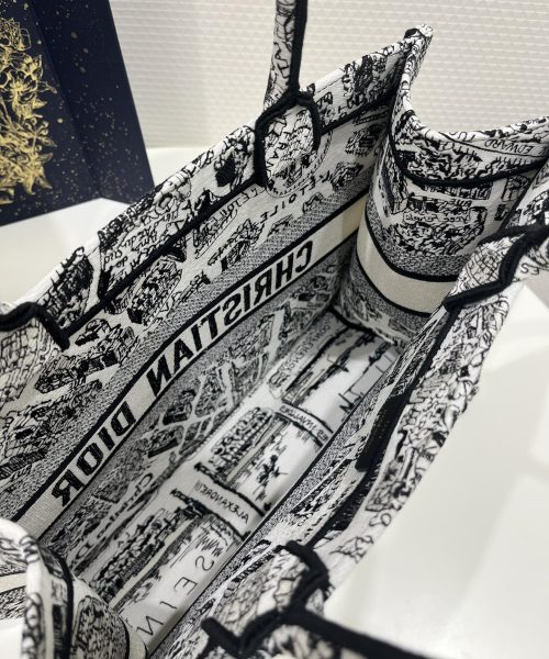1:1 Replica Medium Dior Tote Bag Black And  For Women 14in/ 36cm M1296ZOMP_M041