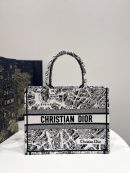 1:1 Replica Medium Dior Tote Bag Black And  For Women 14in/ 36cm M1296ZOMP_M041