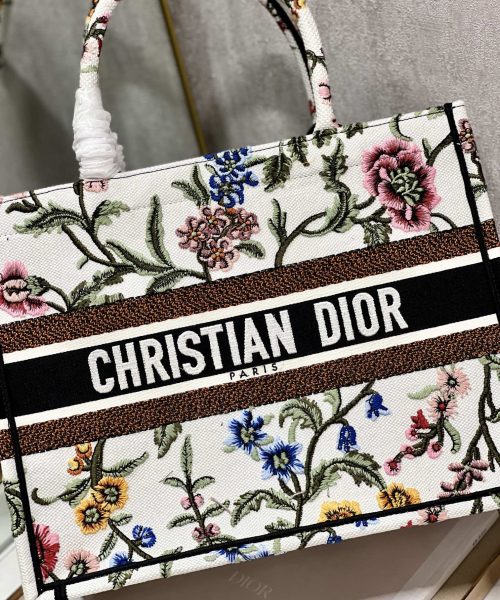 1:1 Replica Medium Dior Tote Bag White/Black For Women 14in/ 36cm M1296ZEAU_M933