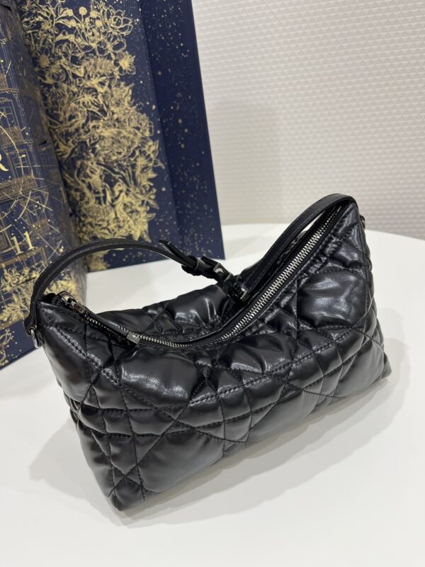 1:1 Replica Medium Diortravel Nomad Pouch Black/White For Women 8.5in/ 22cm S5554BMIG_M900