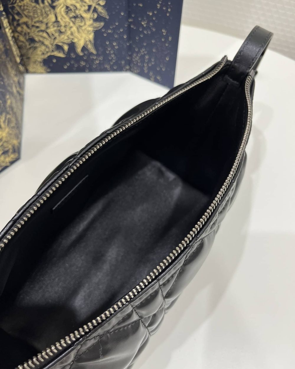 1:1 Replica Medium Diortravel Nomad Pouch Black/White For Women 8.5in/ 22cm S5554BMIG_M900