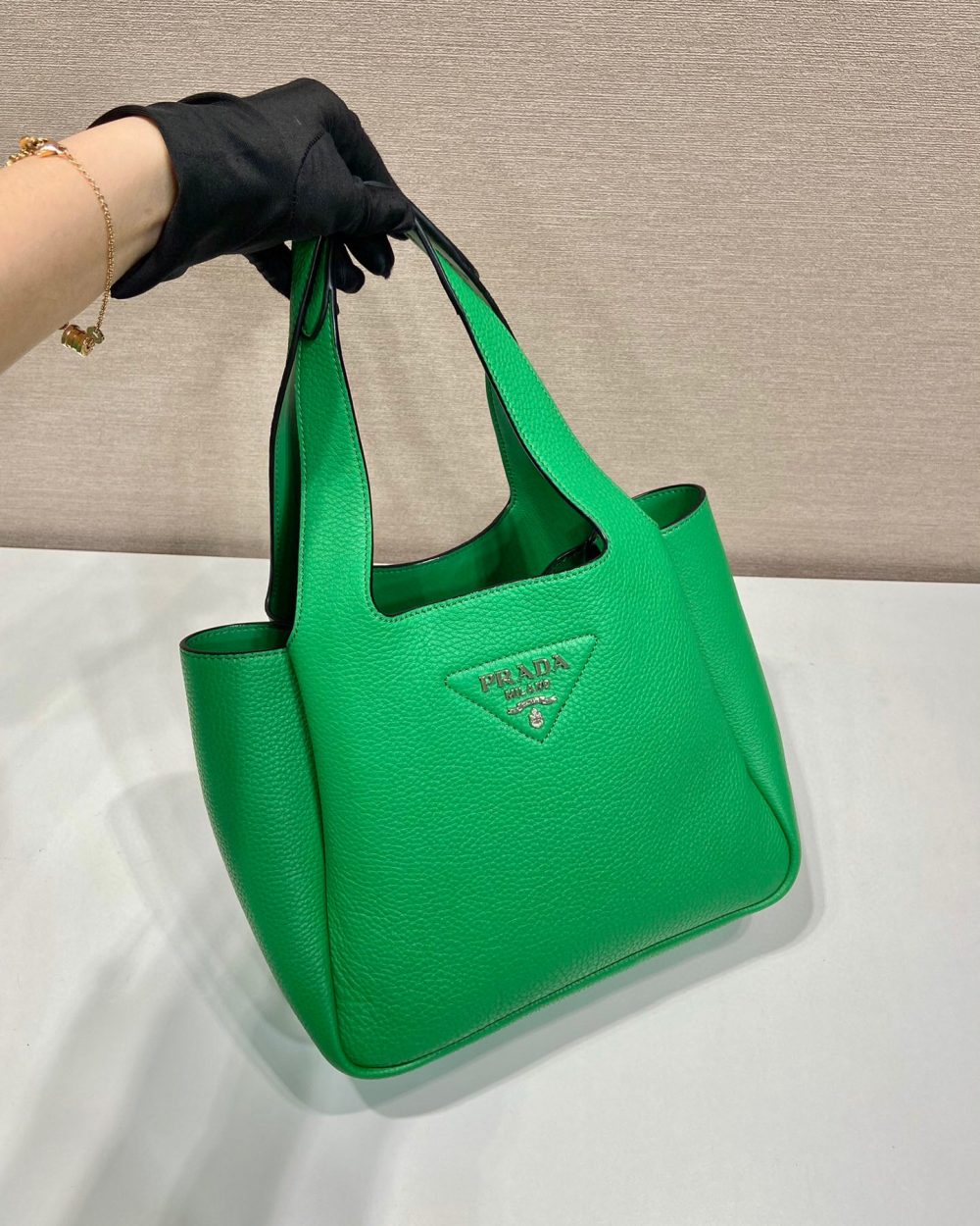 Medium Handbag In Green For Women 9.8 in/ 25cm