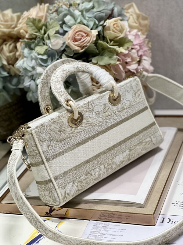 1:1 Replica Medium Lady D-Joy Bag Beige For Women 10in/26cm