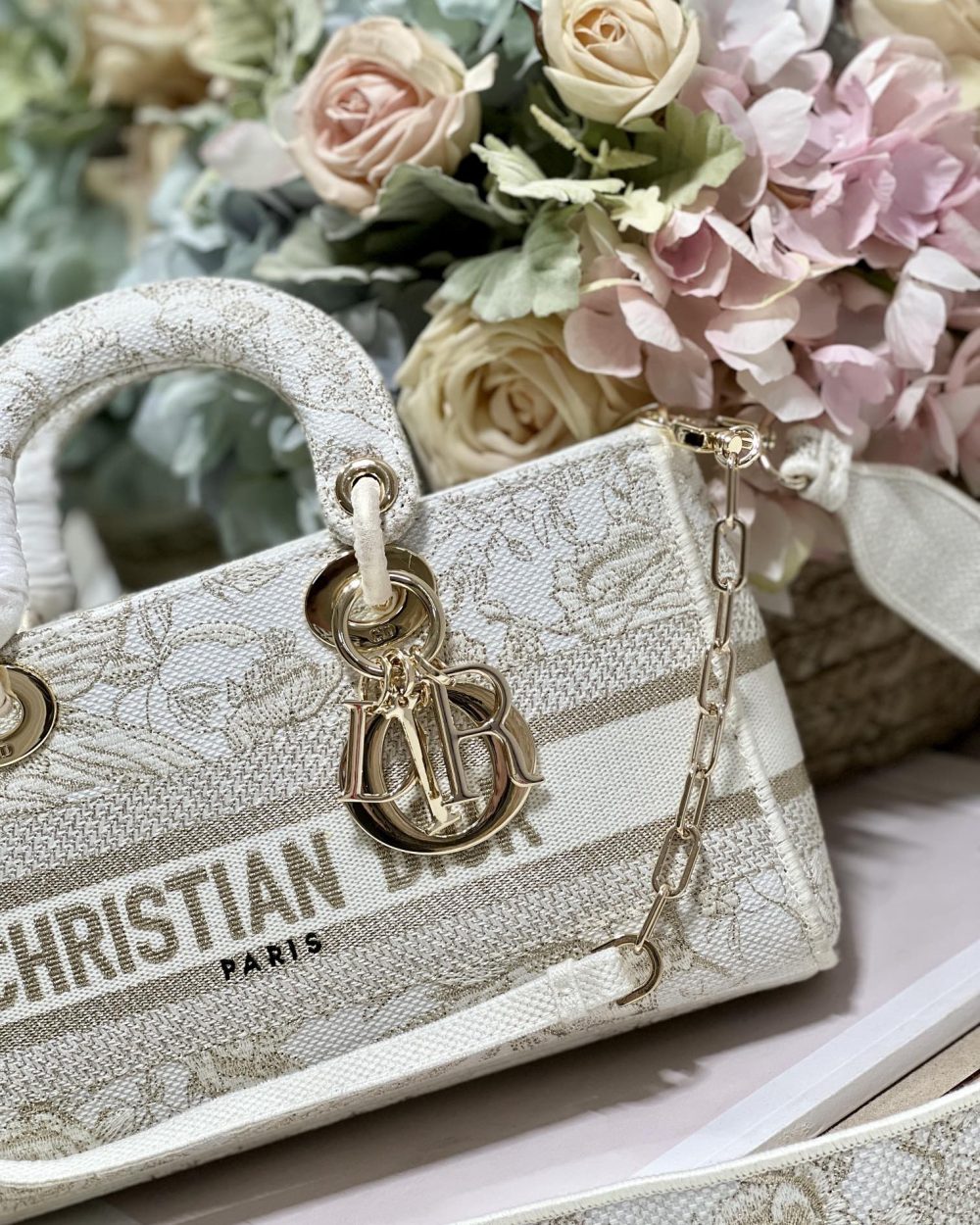 1:1 Replica Medium Lady D-Joy Bag Beige For Women 10in/26cm