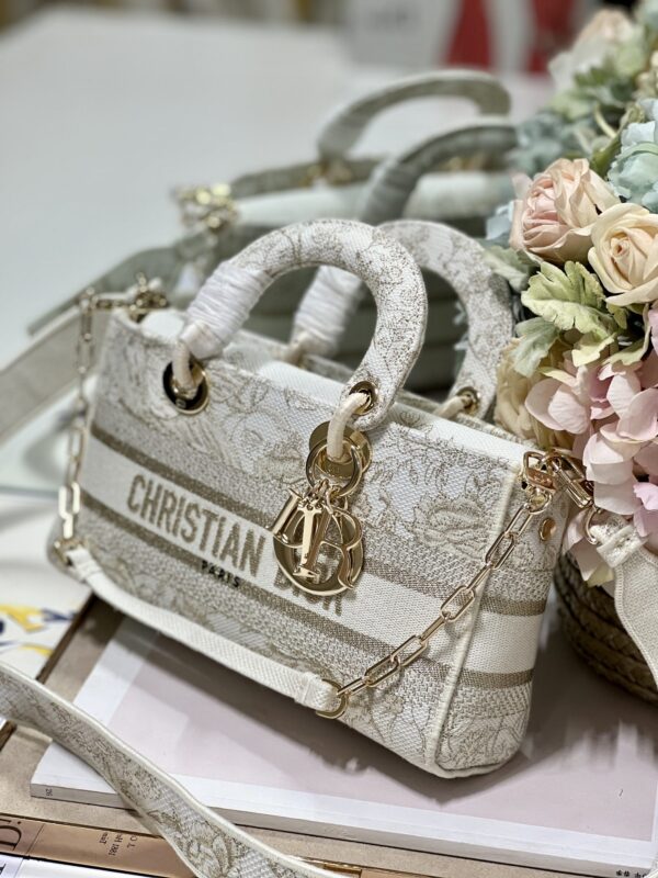 1:1 Replica Medium Lady D-Joy Bag Beige For Women 10in/26cm