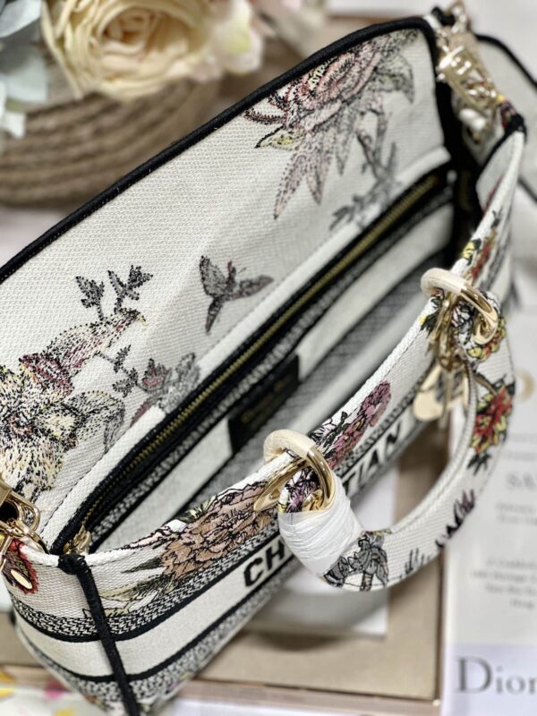 1:1 Replica Medium Lady D-Joy Bag White/Black For Women 10in/26cm