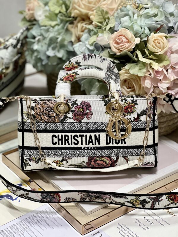 1:1 Replica Medium Lady D-Joy Bag White/Black For Women 10in/26cm