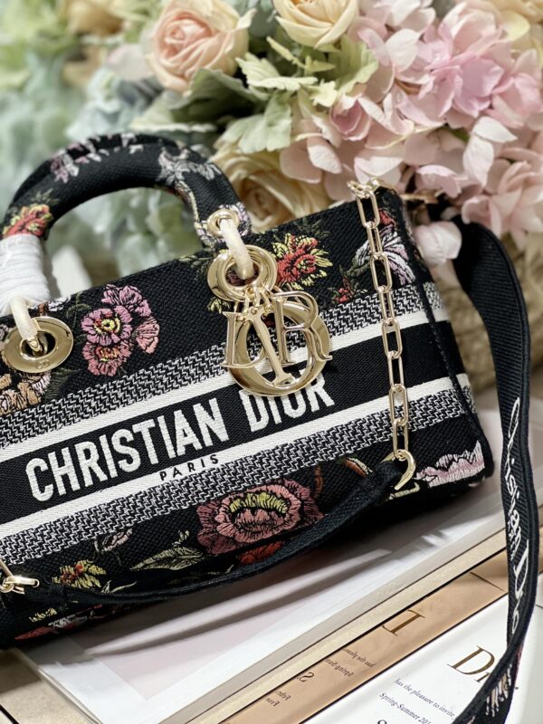 1:1 Replica Medium Lady D-Joy Bag White/Black For Women 10in/26cm