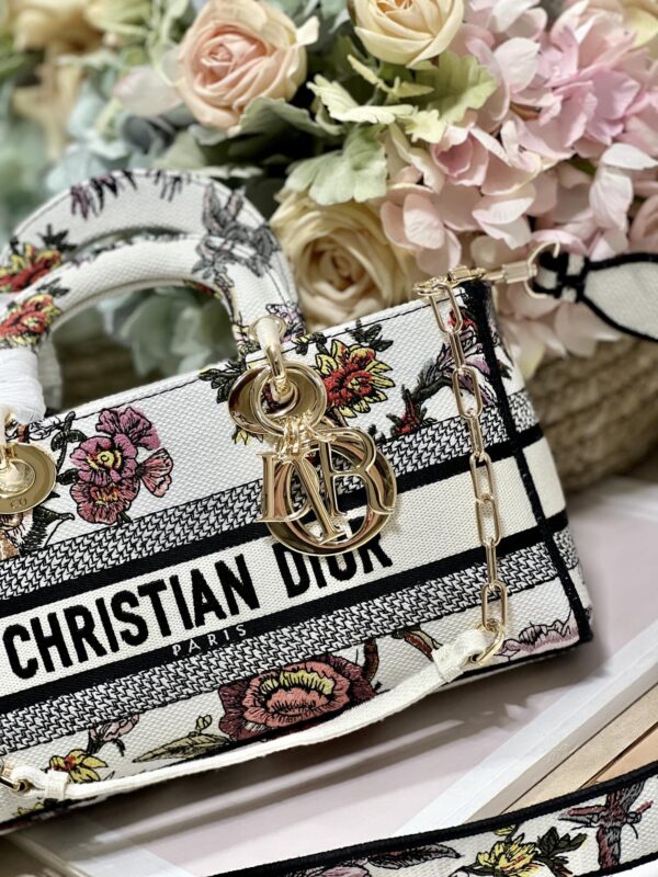 1:1 Replica Medium Lady D-Joy Bag White/Black For Women 10in/26cm