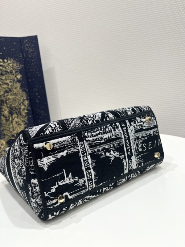 1:1 Replica Medium Lady D-Lite Bag Black For Women 9.5in/ 24cm M0565OOMP_M993