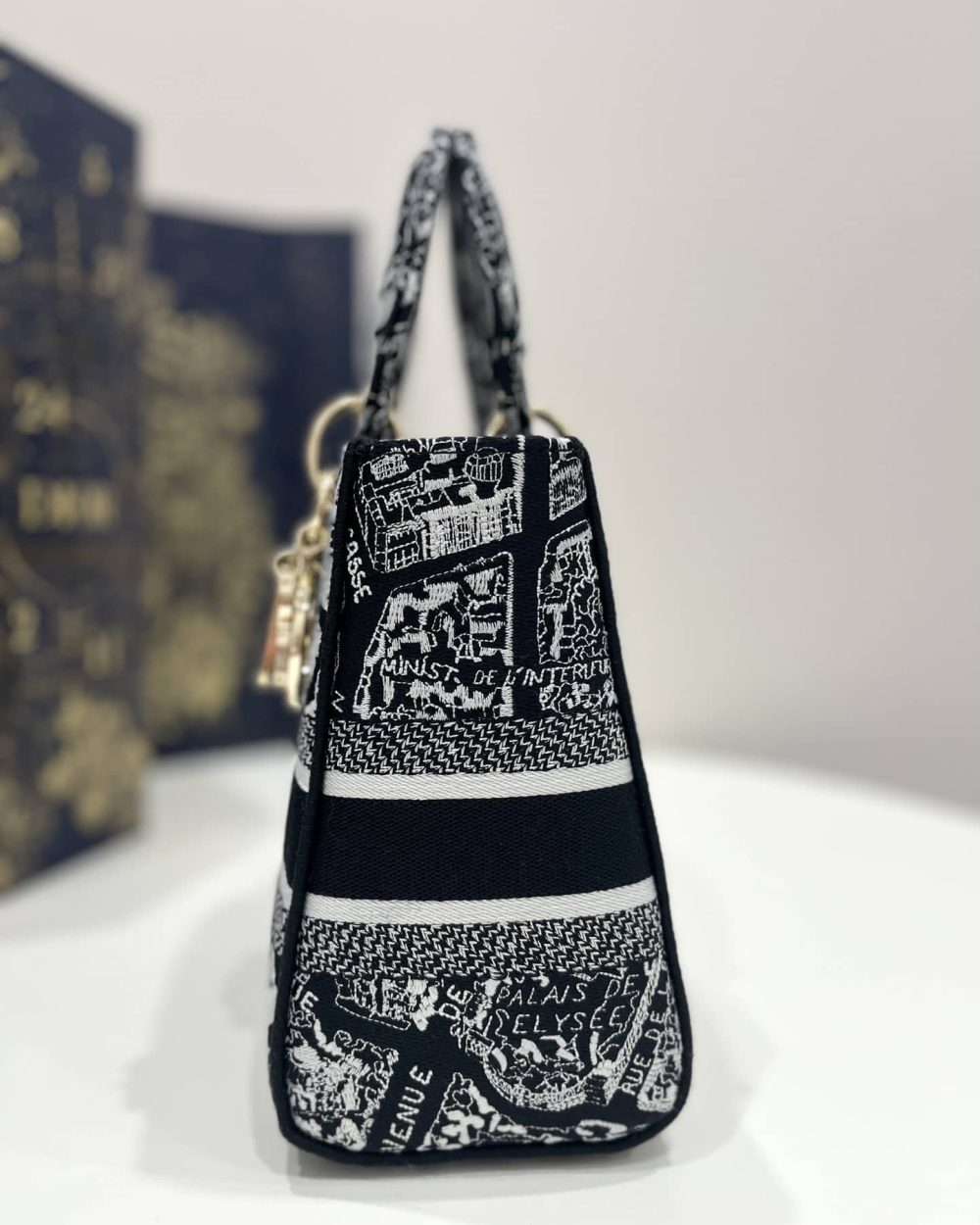 1:1 Replica Medium Lady D-Lite Bag Black For Women 9.5in/ 24cm M0565OOMP_M993