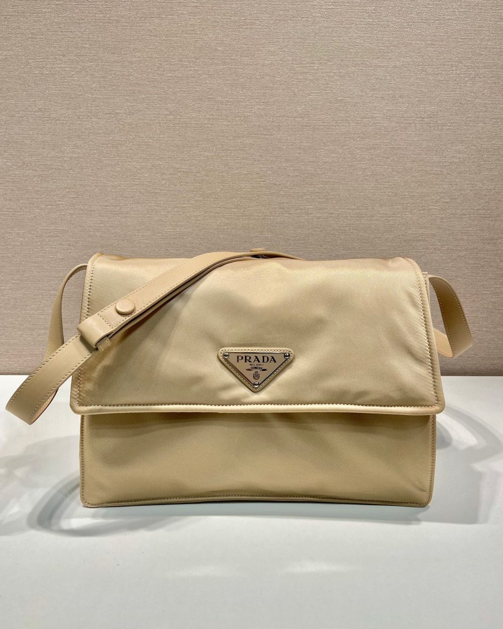 Medium Padded Shoulder Bag In Beige For Women 11.8in/ 30cm