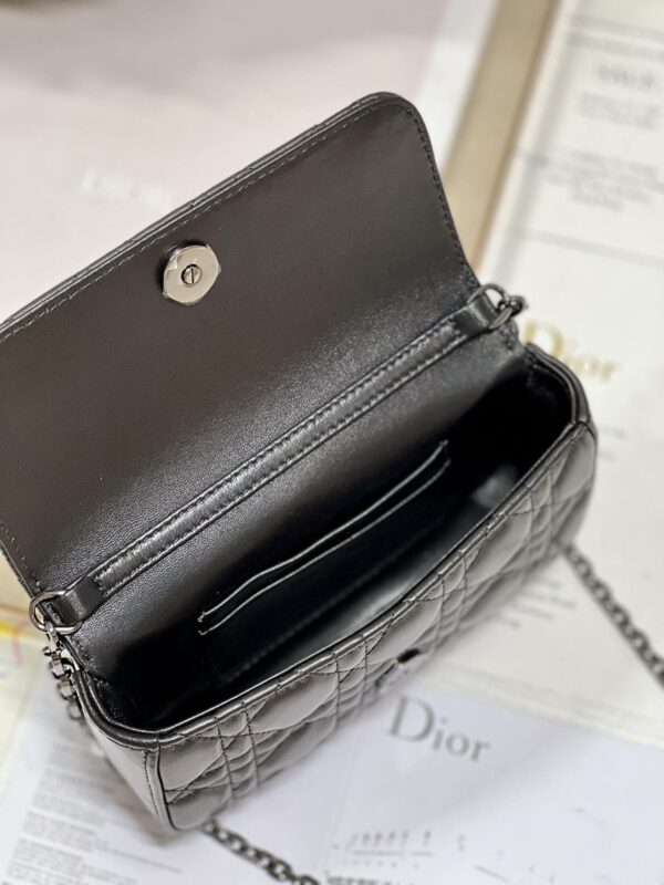 1:1 Replica Mini Miss Dior Bag White/ Black For Women 7 in/ 18.5cm