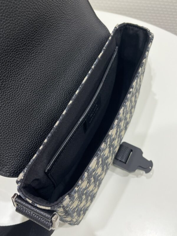 1:1 Replica Mini Saddle Bag With Strap Black For Women 9in/23cm 1ADPO049YKS_H27E