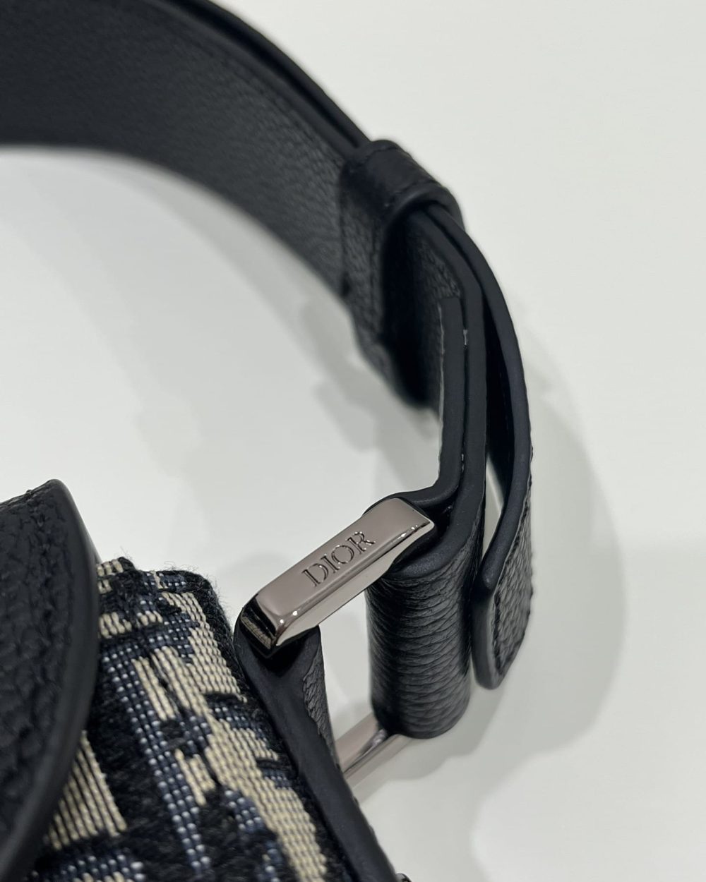 1:1 Replica Mini Saddle Bag With Strap Black For Women 9in/23cm 1ADPO049YKS_H27E