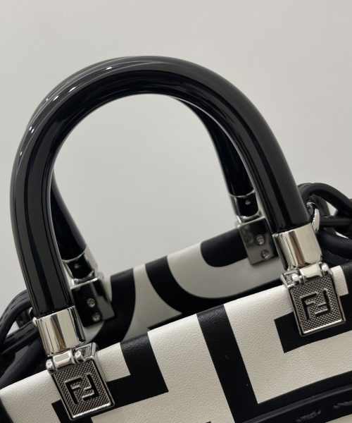 1:1 Replica Mini Sunshine Shopper Two-Tone Mini Bag Black And White For Women 7in/18cm
