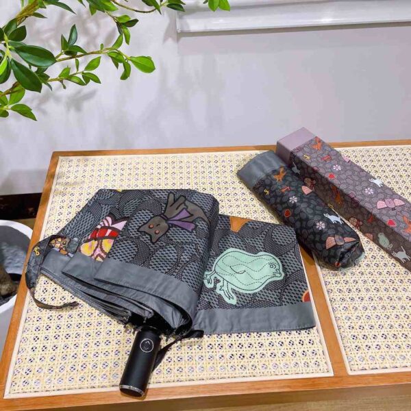 Mini Umbrella In Animal And Floral Print Black