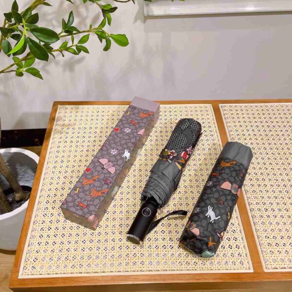 Mini Umbrella In Animal And Floral Print Black