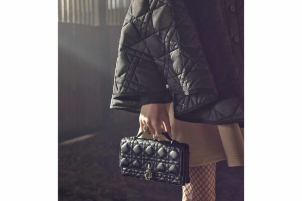 1:1 Replica Miss Dior Mini Bag Black For Women S0980ONMJ_M900 8.5in/21cm
