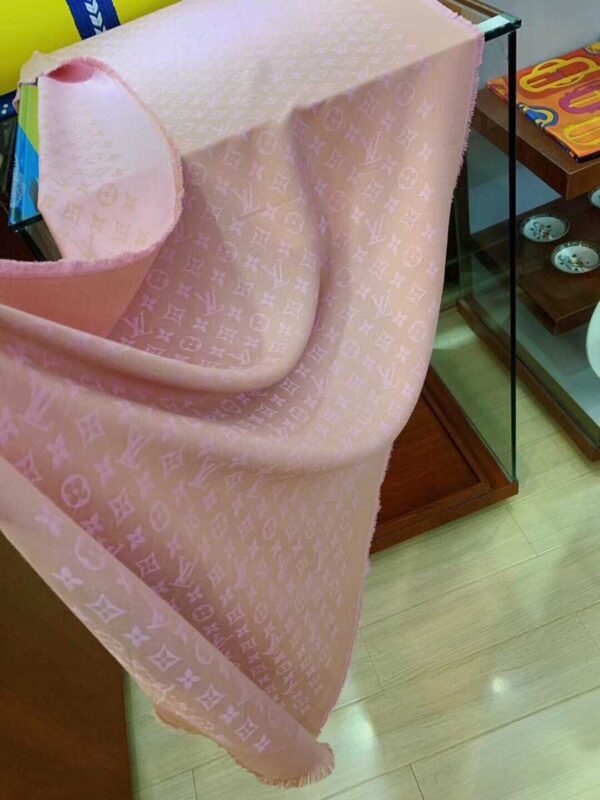 Monogram Classic Shawl Pink For Women M78904