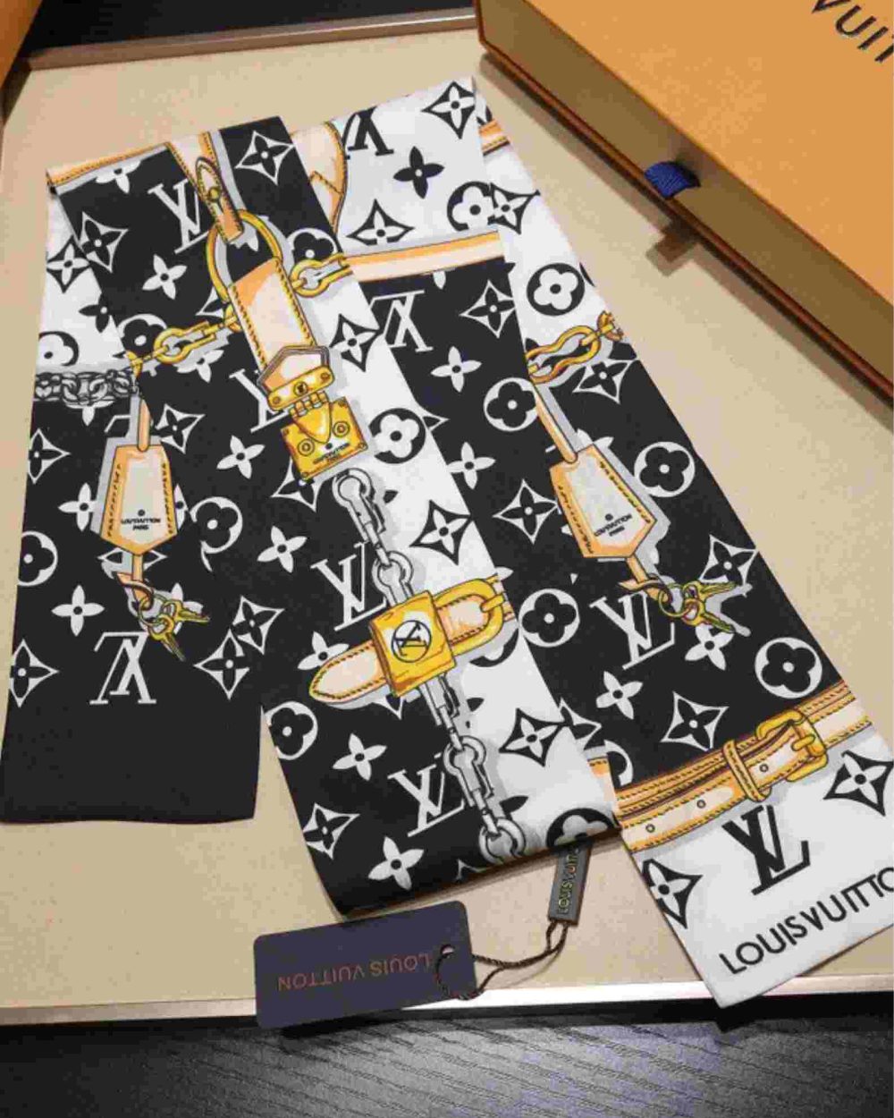 Monogram Confidential Bandeau Black And White For Women M78656