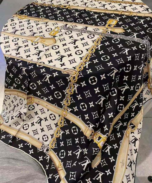 Monogram Confidential Square 90 White And Black For Women M78667